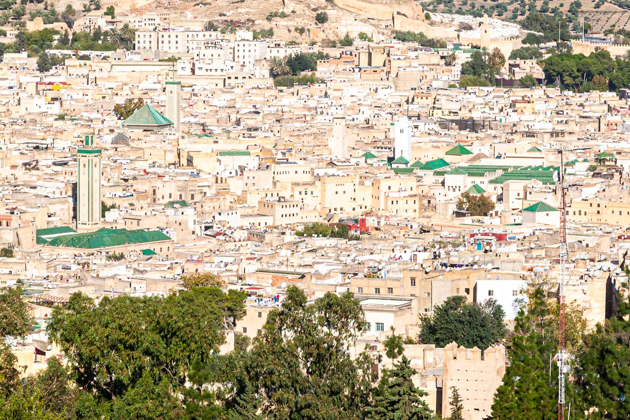 In den marokkanischen Städten hat jedes Gewerk sein eigenen Souk, sein eigenes Viertel. HIer die Altstadt von Fès / © Foto: Georg Berg