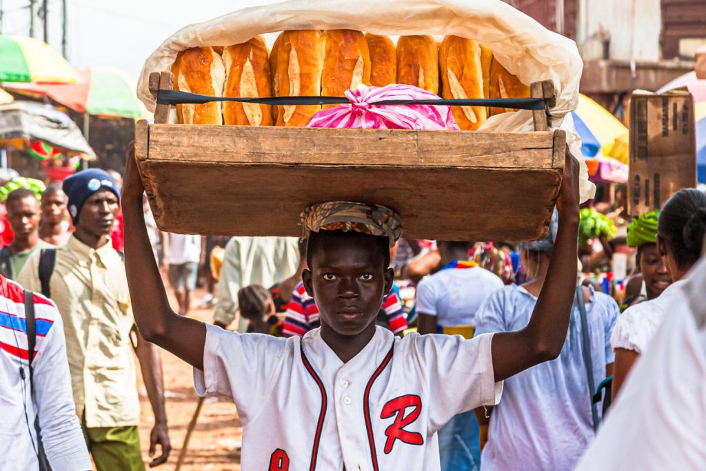 Bäckerjunge aus Sierra Leone / © Foto: Georg Berg