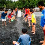 Strandspiele auf den indonesischen Sunda-Inseln / © Foto: Georg Berg