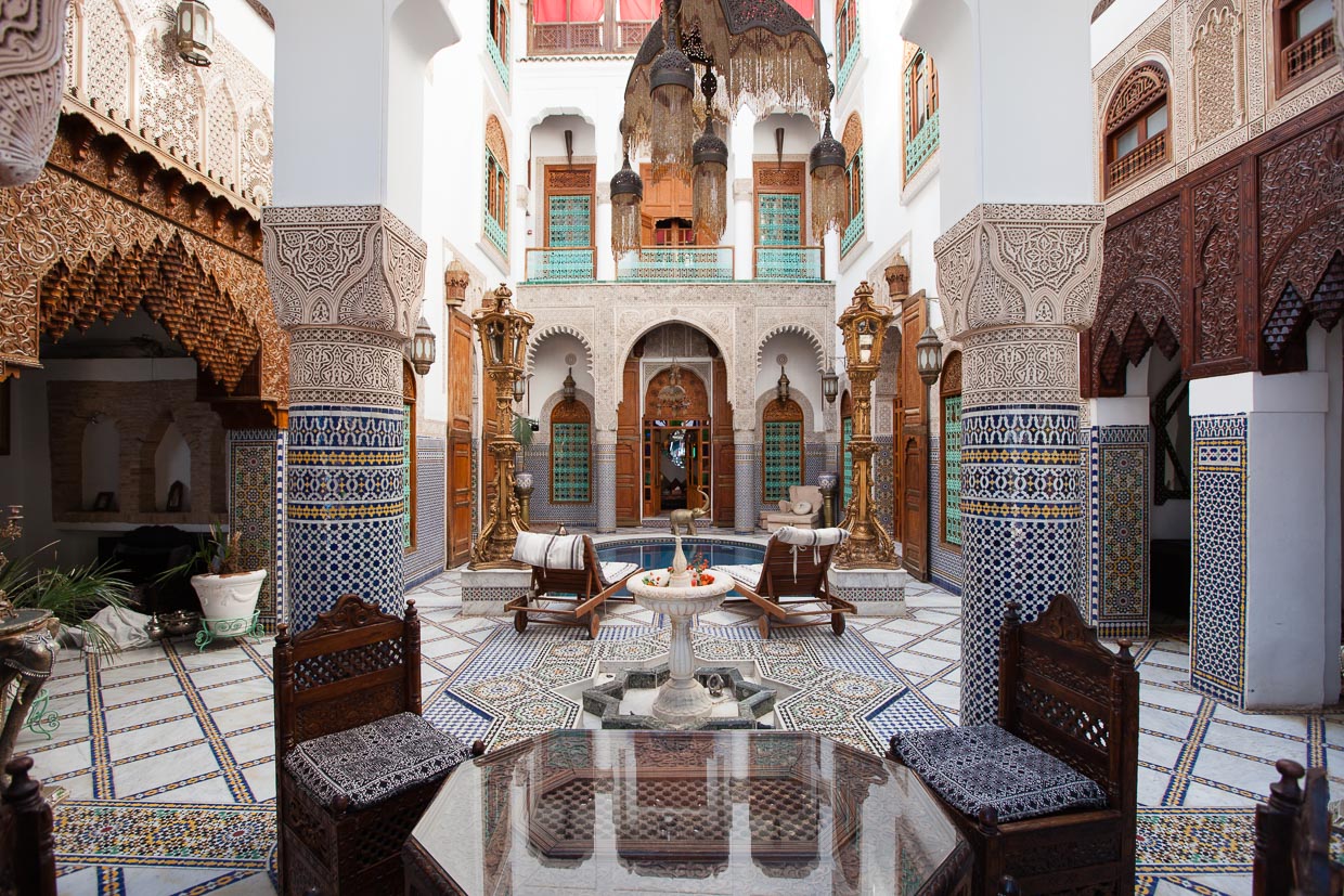 Patio im Riad Arabesque in Fès, Morocco / © Foto: Georg Berg