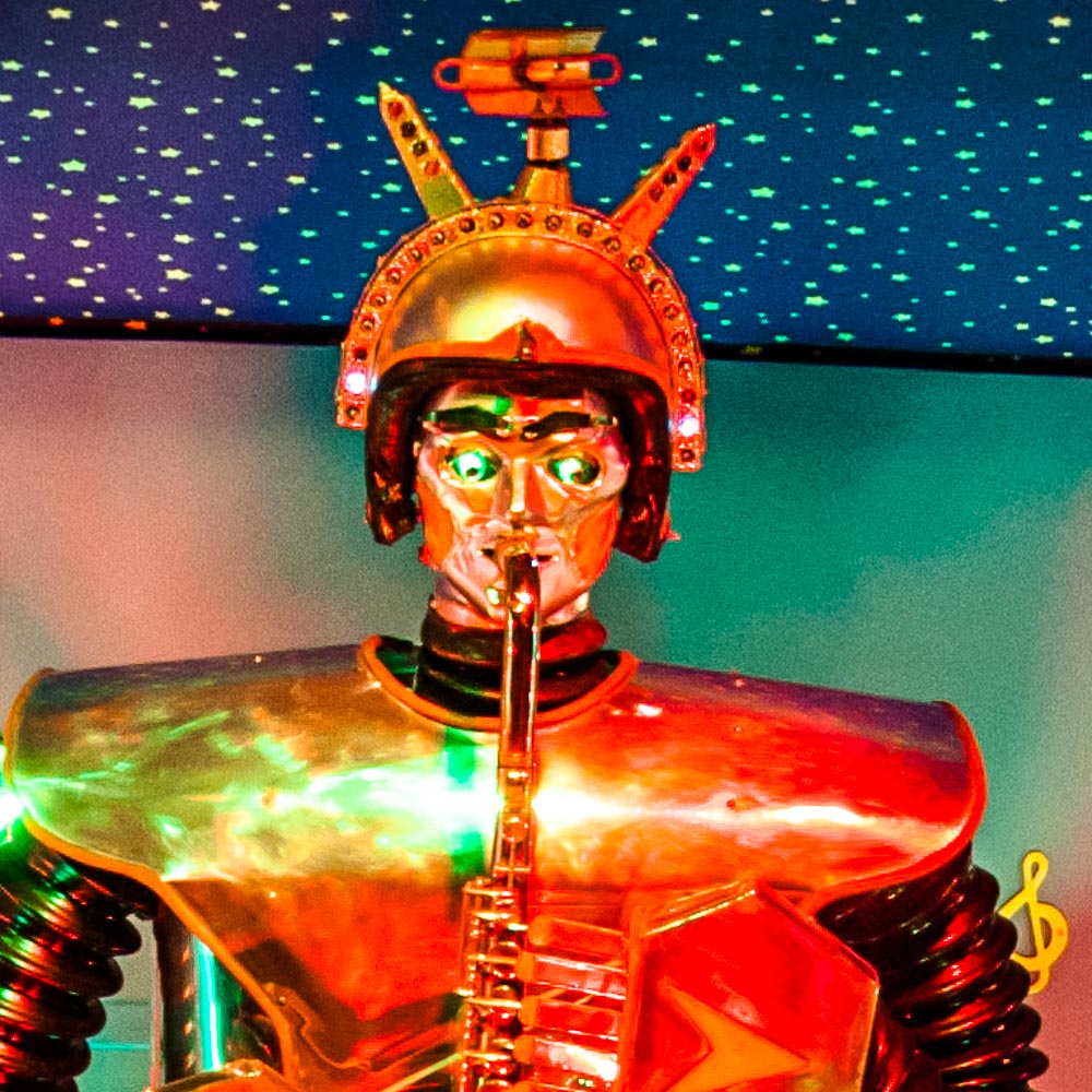 Robots Music ist eine Kunstinstallation mit echten Instrumenten