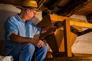Der Mann mit dem Strohhut. Viele Jahre hat Ilario Galbani an der Wiederauferstehung von Farina Bona getüfftelt / © Foto: Georg Berg