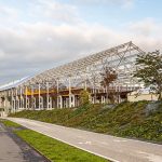„Hall in one“ nennt sich das neue Einkaufscenter und Freizeitgelände in Saint-Chamond, Frankreich. Es wurde 2018 in die Hallen der ehemals dort ortsansässigen Stahlindiustrie (Compagnie des forges et aciéries de la Marine et d'Homécourt)erbaut. Im ehemaligen Industriekomplex befindet sich die Shoppingmall "Hall in 1" mit Kino, Brasserien, Freizeit- und Einkaufsmöglichkeiten / © Foto: Georg Berg