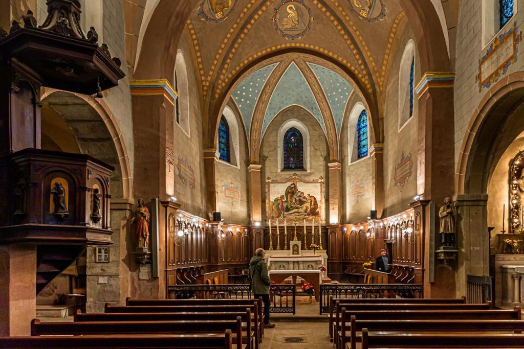 In der Kirche Saint Ennemond werden jedes Jahr nur noch zwei Messen gelesen. Saint-Chamond, Frankreich / © Foto: Georg Berg