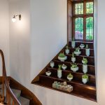 Dekorations-Inspirationen findet man in einem Haus von Olga Polizzi in jeder Ecke. Hier Fenster mit Kaktus-Sammlung in Hotel Endsleigh in West Devon, England / © Foto: Georg Berg