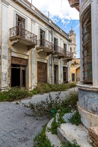 Die einstige Pracht ist noch zu erahnen. Varoscha, auch Varosia genannt, in Nordzypern / © Foto: Georg Berg