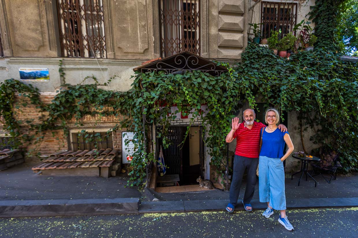 Das georgische Restaurant Nikolozi in Tbilisi (Georgien) ist für das gute Essen und die familiäre Atmosphäre bekannt / © Foto: Georg Berg
