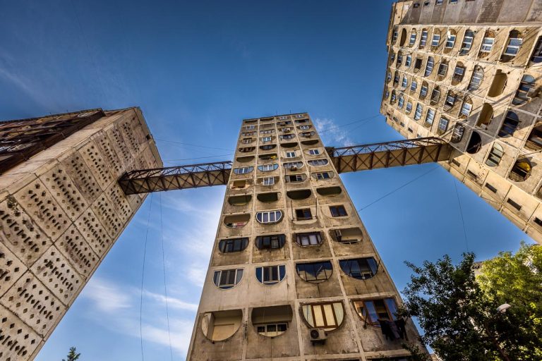 Brücken in schwindelerregender Höhe sind das Markenzeichen der Tbilisi Skybridge / © Foto: Georg Berg