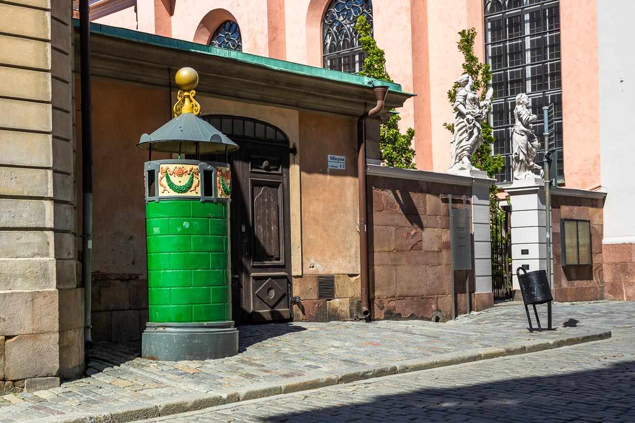Historisches Pissoir am Kungliga Slottet, dem königlichen Schloss in Stockholm. Das Urinal kann immer noch benutzt werden / © Foto: Georg Berg