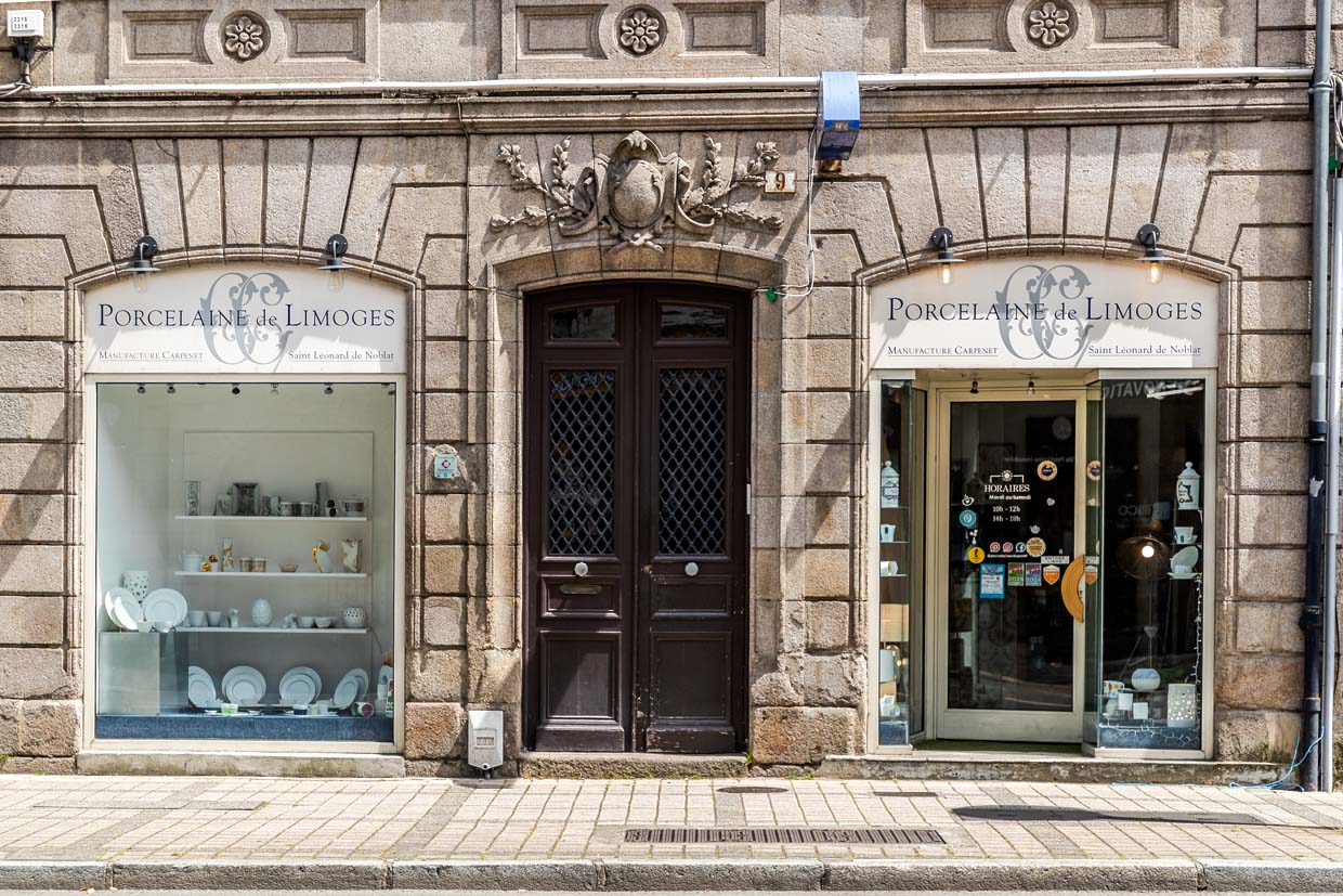 Shop window of a porcelain store in Limoges on the Boulevard Louis Blanc, also known as the 