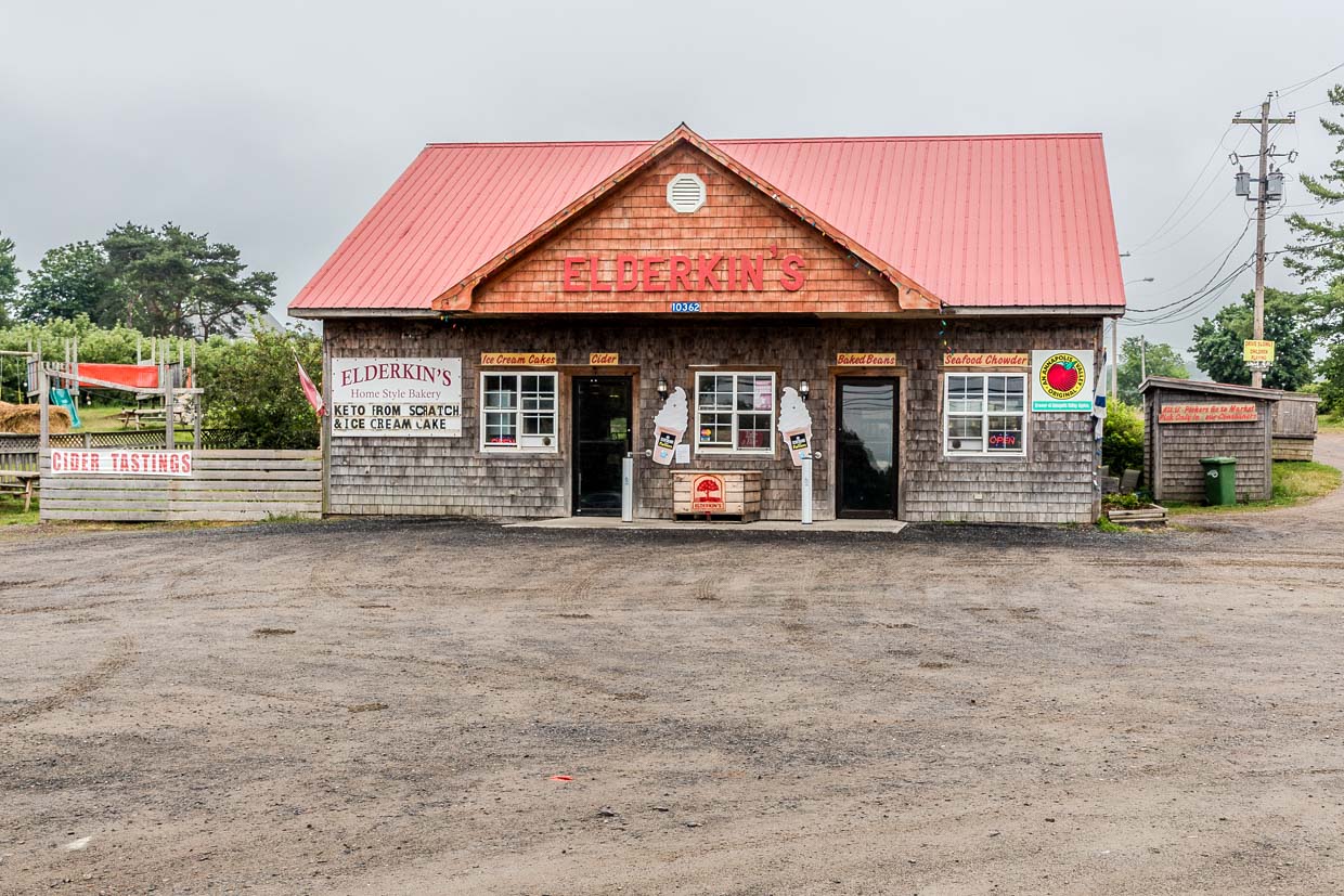 Elderkin's bietet Eiscreme, Kuchen und Cider am Elderkin Drive, Greenwich, Canada